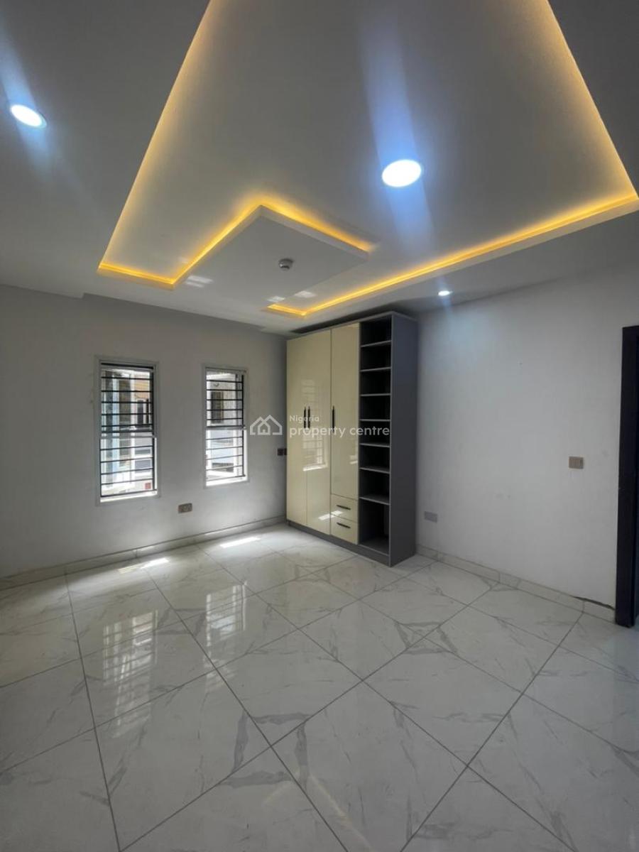 2bedroom Apartment, Lekki Phase 1, Lekki Phase 1, Lekki, Lagos, Flat / Apartment for Rent