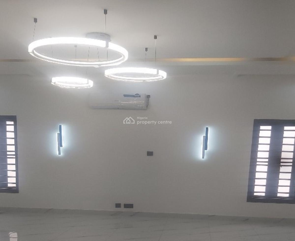 7 Bedroom Detached Duplex with a Room Bq, Along Ungogo Road, Bompai Gra, Kano Municipal, Kano, Detached Duplex for Rent