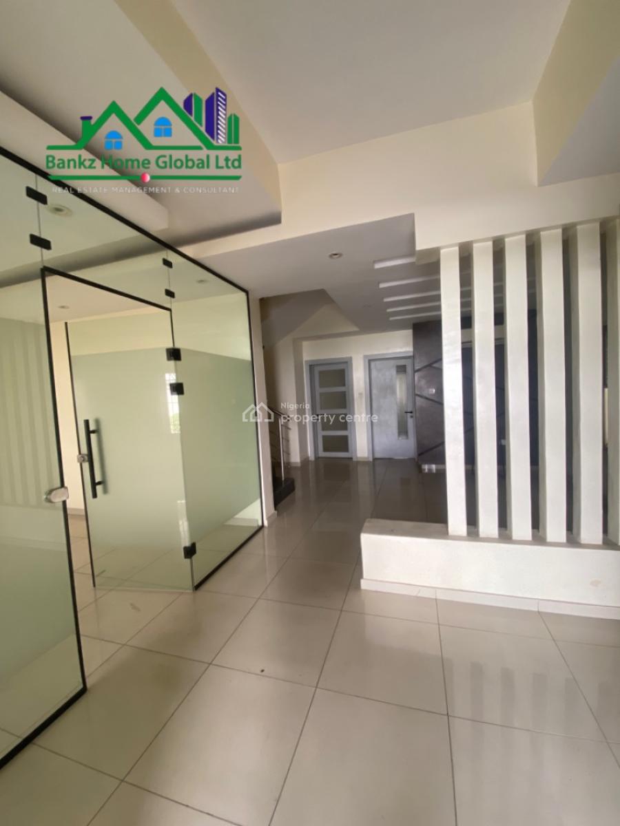 Luxury 4 Bedroom Apartment, Lekki Phase 1, Lekki, Lagos, Flat / Apartment for Rent