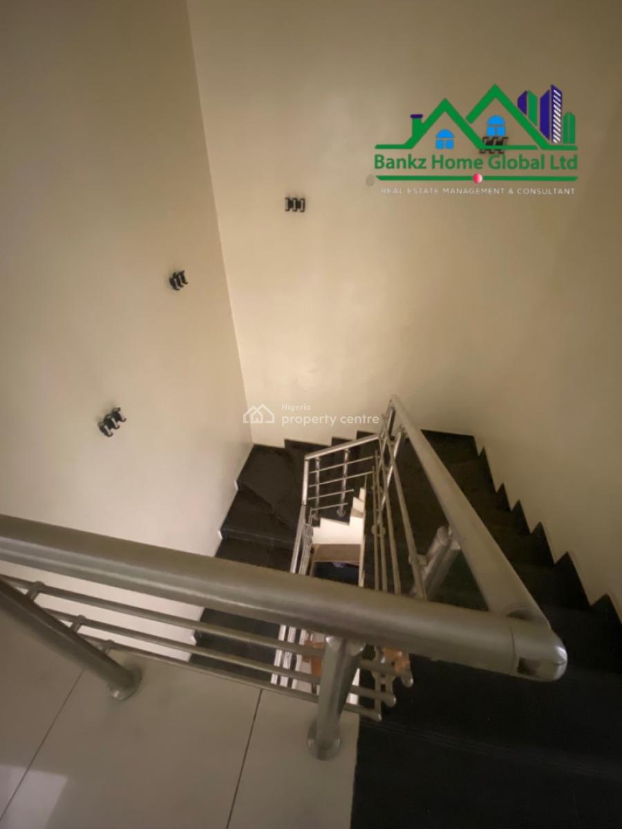 Luxury 4 Bedroom Apartment, Lekki Phase 1, Lekki, Lagos, Flat / Apartment for Rent