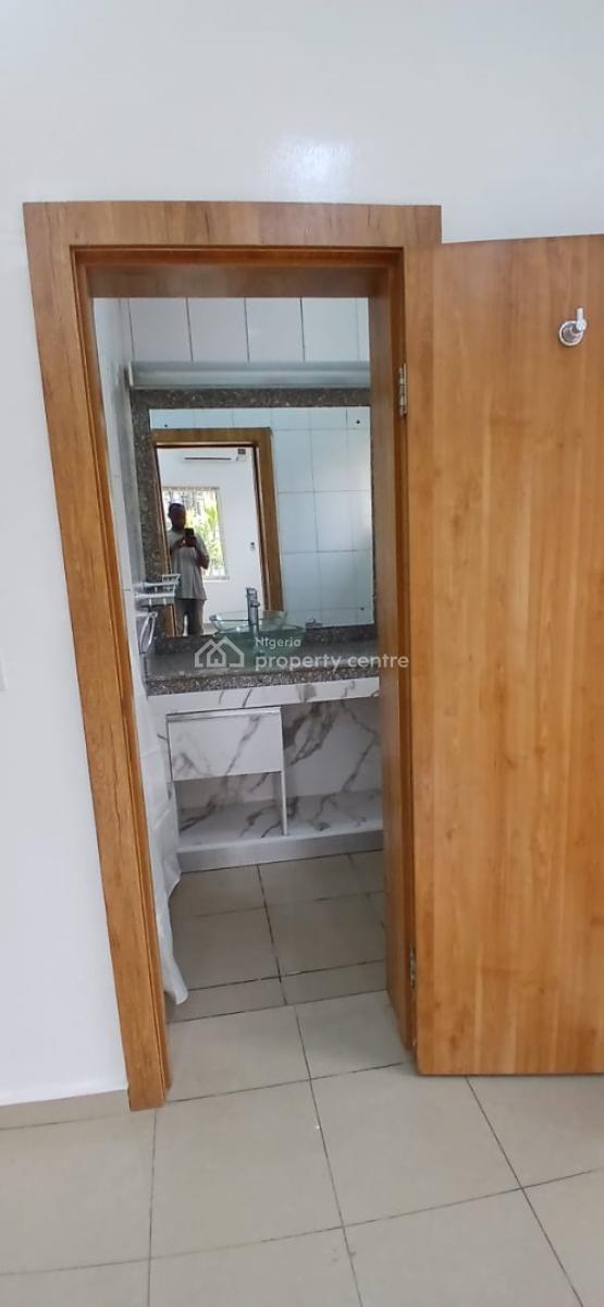 Excellent Fully Serviced 3 Bedroom Flat with a Room Bq, Shonibare Estate, Ikeja Gra, Ikeja, Lagos, Flat / Apartment for Rent
