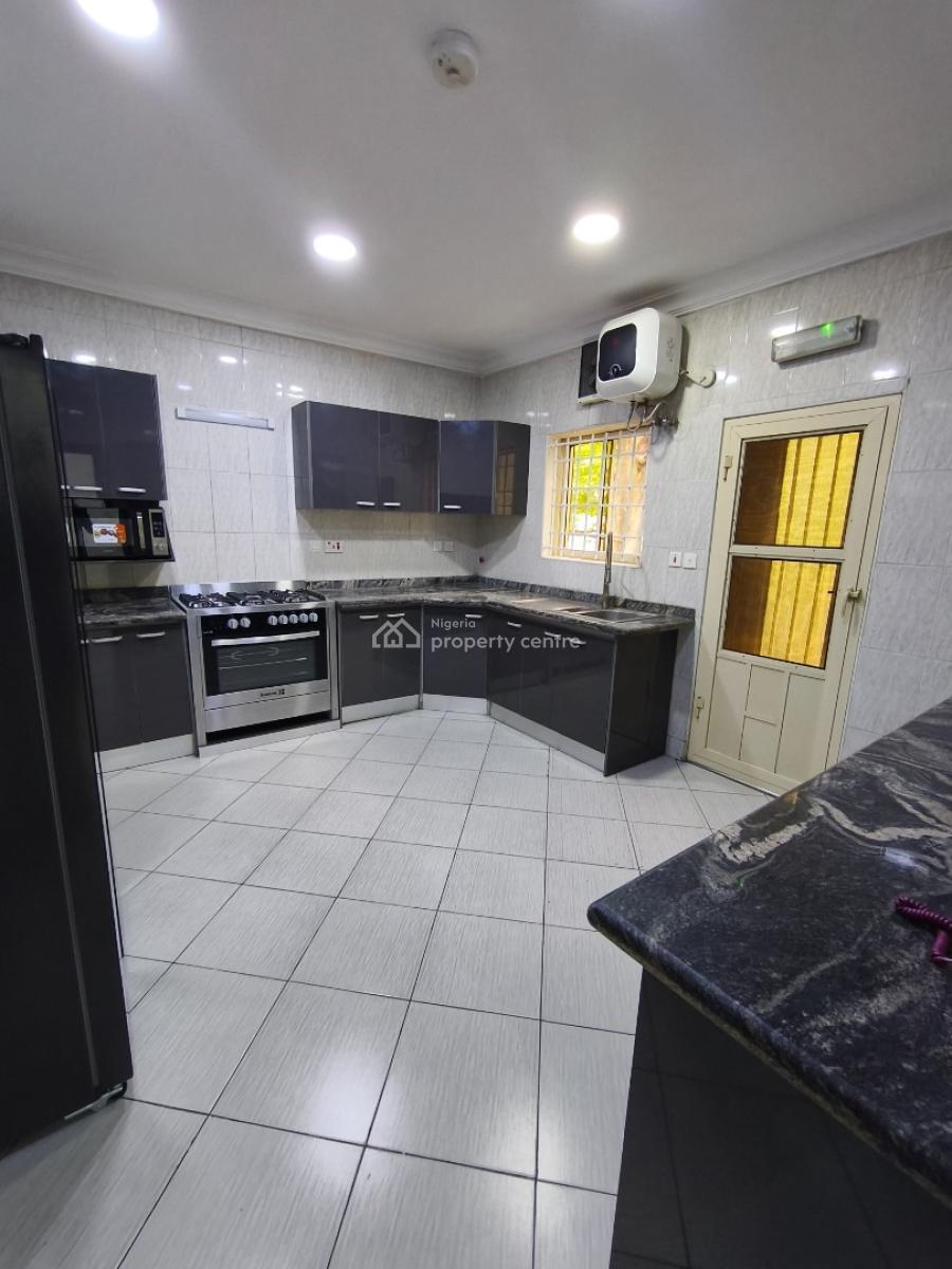 Excellent Fully Serviced 3 Bedroom Flat with a Room Bq, Shonibare Estate, Ikeja Gra, Ikeja, Lagos, Flat / Apartment for Rent