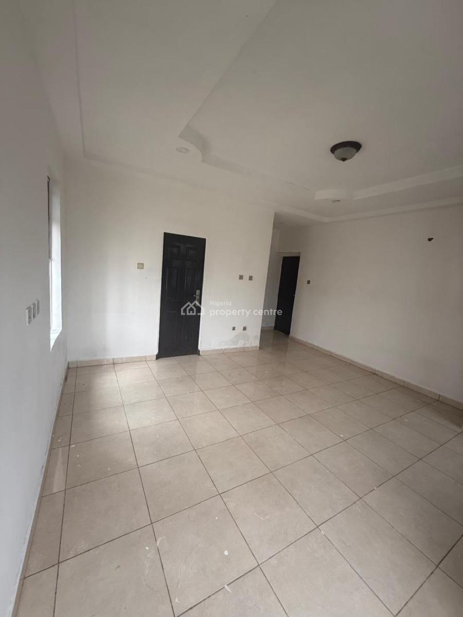 Spacious and Beautiful Semi Master Single Room Selfcontain Shared Apt, Buenevista Estate Orchid Road Lekki Lagos, Lekki, Lagos, Self Contain (single Rooms) for Rent