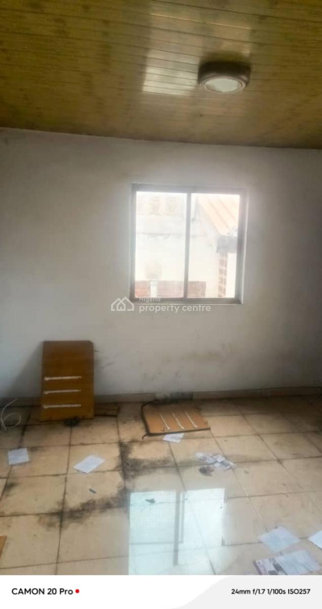 Nice & Spacious Single Room Office (upstairs), Alausa, Alausa, Ikeja, Lagos, Office Space for Rent