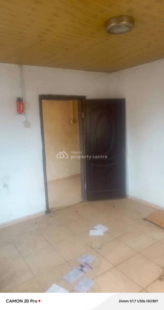 Nice & Spacious Single Room Office (upstairs), Alausa, Alausa, Ikeja, Lagos, Office Space for Rent
