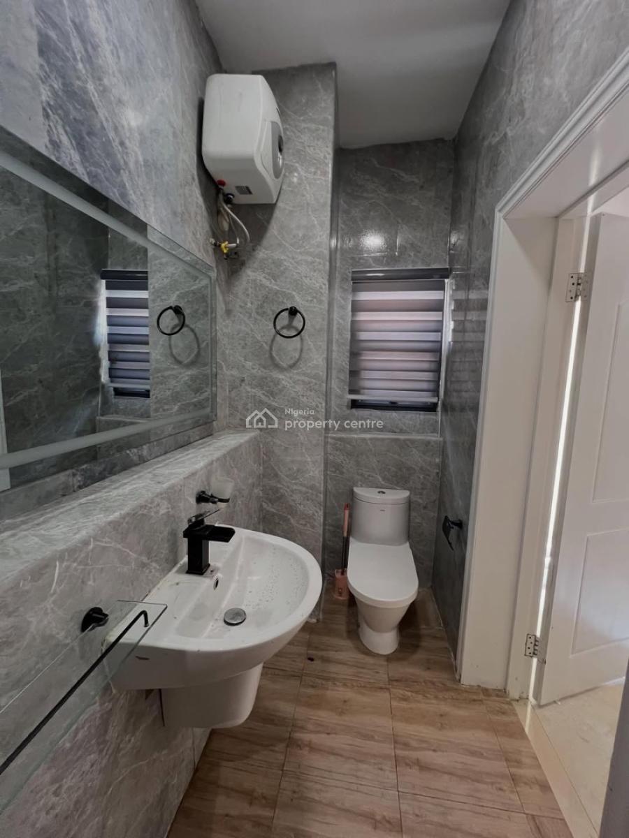 2 𝐁𝐄𝐃𝐑𝐎𝐎𝐌 𝐀𝐏𝐀𝐑𝐓𝐌𝐄𝐍𝐓 𝐔𝐏, Lekki Phase 1, Lekki Phase 1, Lekki, Lagos, Flat / Apartment for Rent