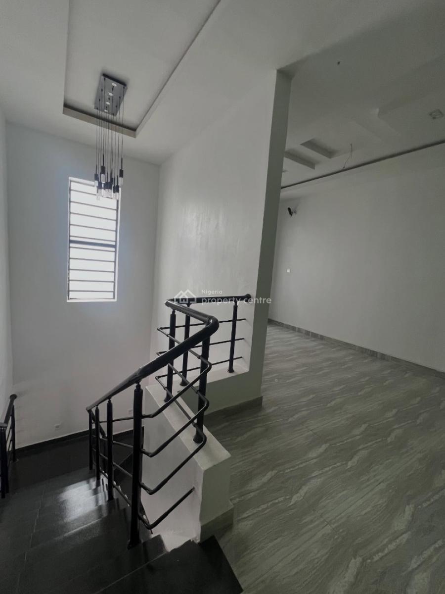 4 𝐁𝐄𝐃𝐑𝐎𝐎𝐌 𝐒𝐄𝐌𝐈 𝐃𝐄𝐓𝐀𝐂𝐇𝐄𝐃 𝐃𝐔𝐏𝐋𝐄𝐗, Ologolo, Lekki, Ologolo, Lekki, Lagos, Semi-detached Duplex for Rent