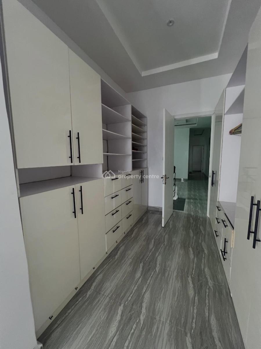 4 𝐁𝐄𝐃𝐑𝐎𝐎𝐌 𝐒𝐄𝐌𝐈 𝐃𝐄𝐓𝐀𝐂𝐇𝐄𝐃 𝐃𝐔𝐏𝐋𝐄𝐗, Ologolo, Lekki, Ologolo, Lekki, Lagos, Semi-detached Duplex for Rent
