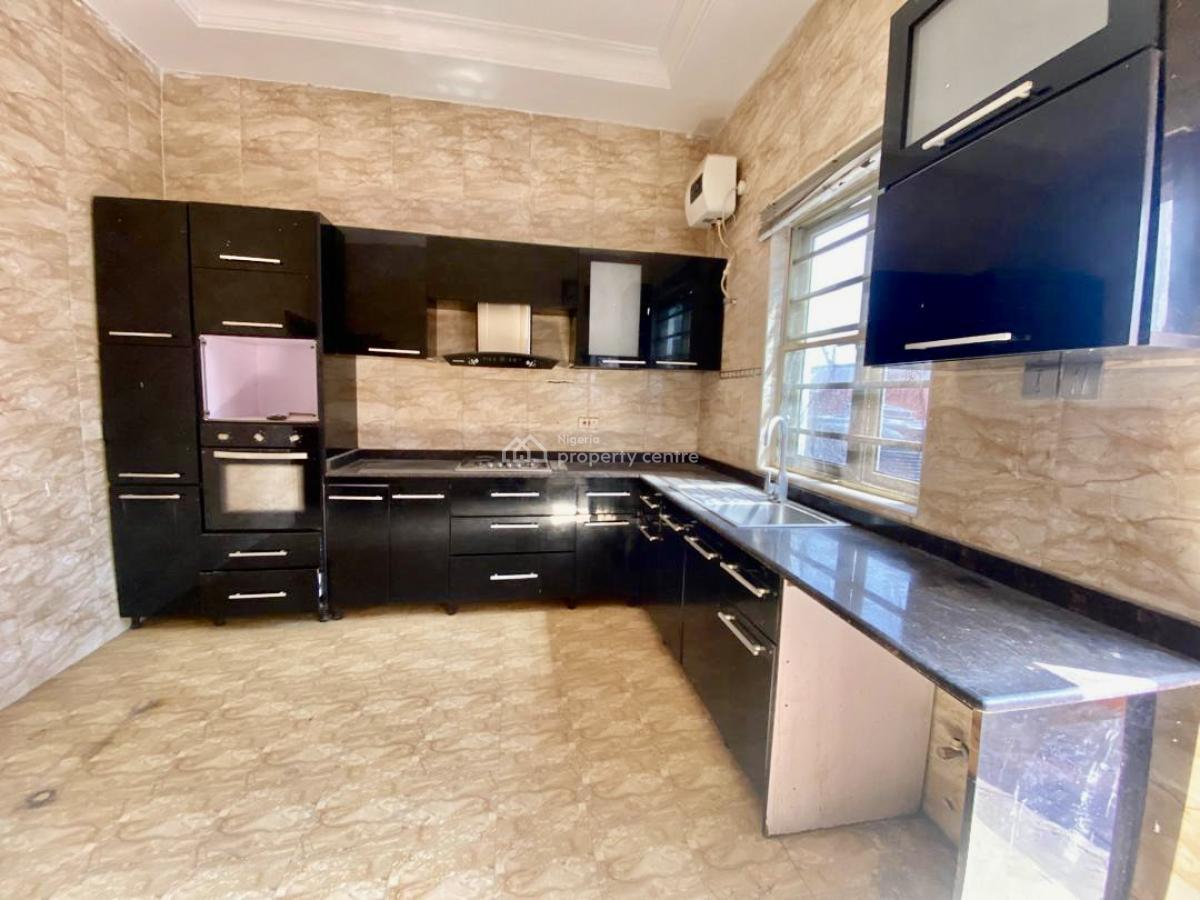 Very Spacious Exquisite 3 Bedroom Duplex, Agungi, Lekki, Lagos, Semi-detached Duplex for Rent