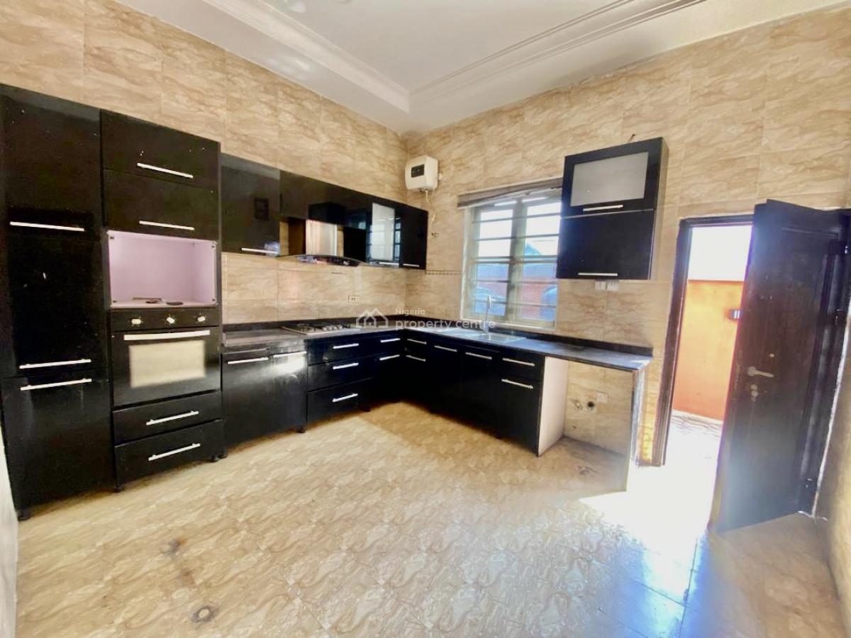 Very Spacious Exquisite 3 Bedroom Duplex, Agungi, Lekki, Lagos, Semi-detached Duplex for Rent