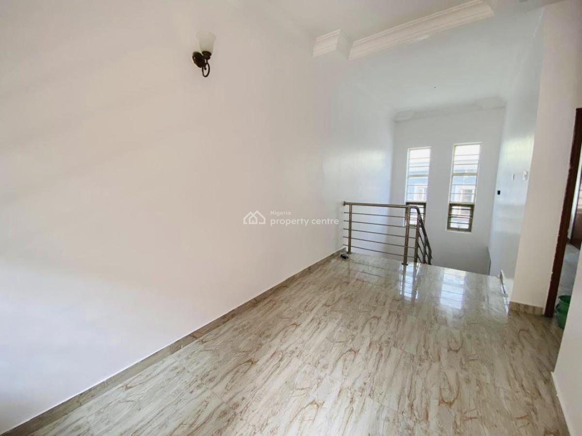 Very Spacious Exquisite 3 Bedroom Duplex, Agungi, Lekki, Lagos, Semi-detached Duplex for Rent