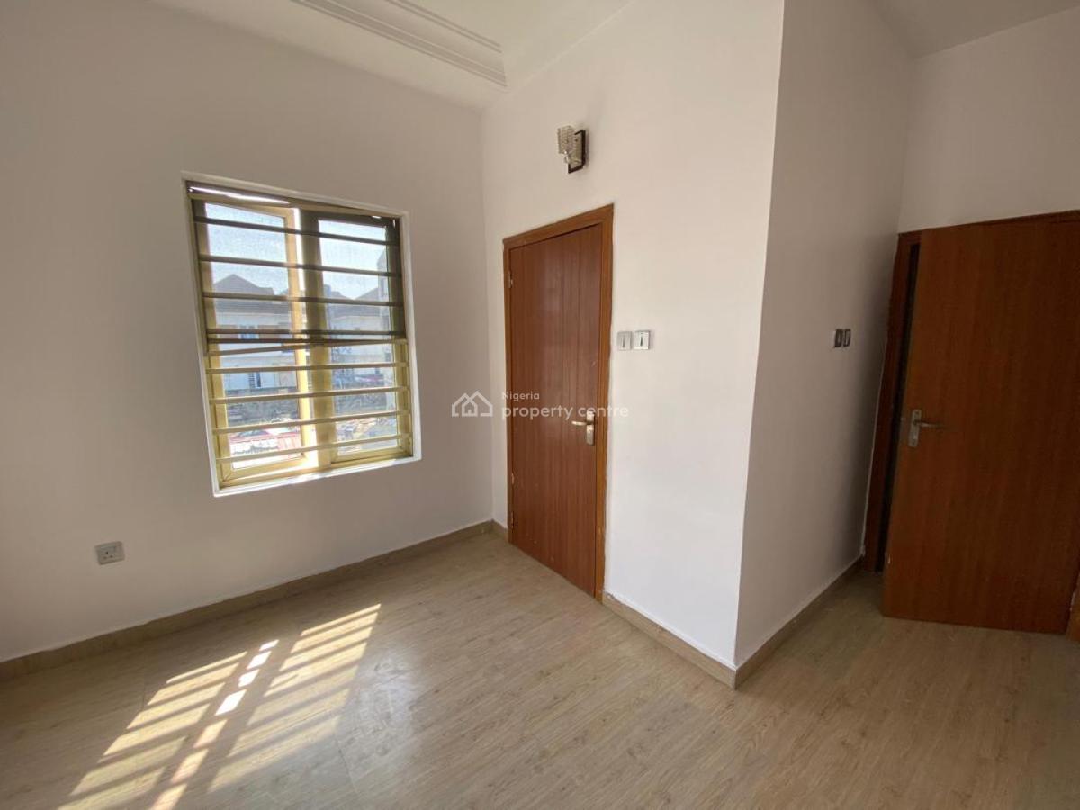Very Spacious Exquisite 3 Bedroom Duplex, Agungi, Lekki, Lagos, Semi-detached Duplex for Rent