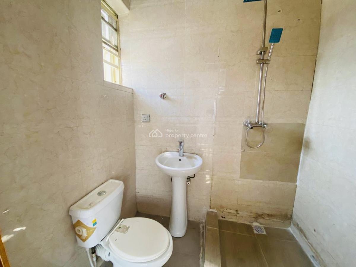 Very Spacious Exquisite 3 Bedroom Duplex, Agungi, Lekki, Lagos, Semi-detached Duplex for Rent