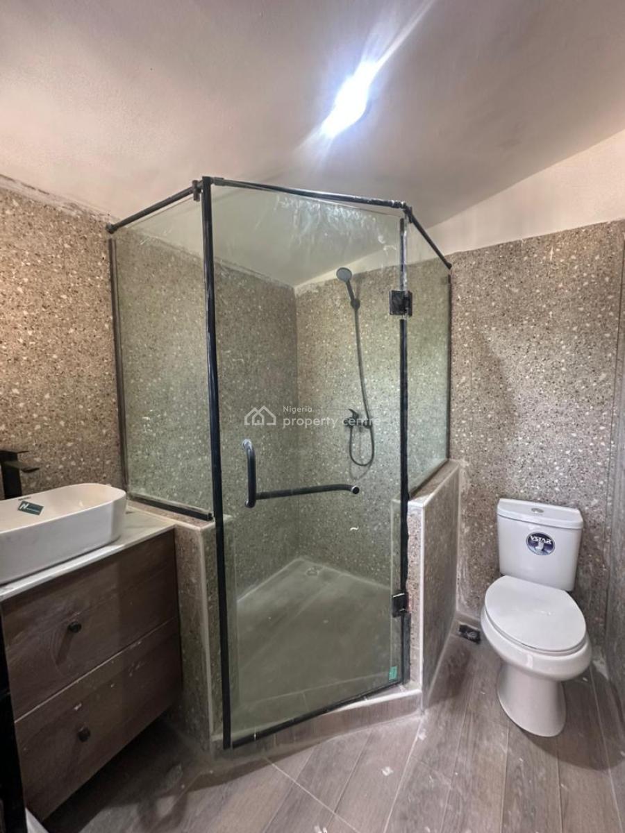 𝐖𝐄𝐋𝐋 𝐌𝐀𝐈𝐍𝐓𝐀𝐈𝐍𝐄𝐃 2 𝐁𝐄𝐃𝐑𝐎𝐎𝐌 𝐀𝐏𝐀𝐑𝐓𝐌𝐄𝐍𝐓, Victoria Island, Victoria Island (vi), Lagos, Flat / Apartment for Rent