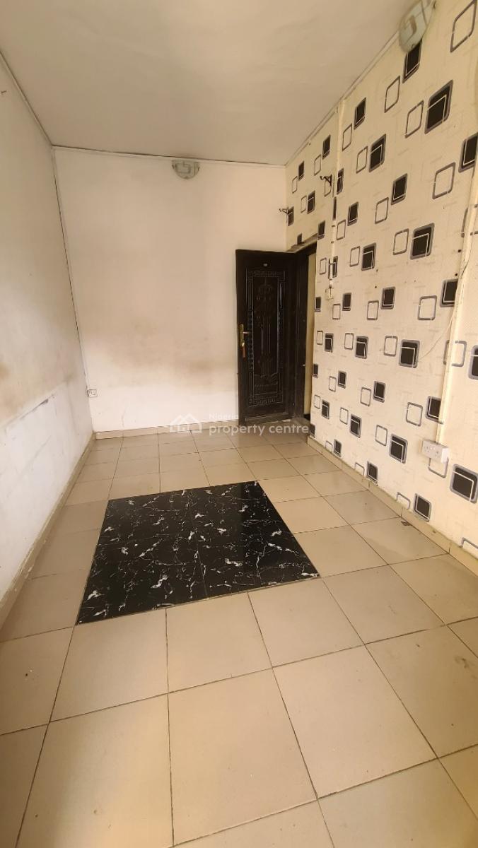 Decent 1bedroom Flat Upstairs with Personal Prepaid, Off Lawanson Road, Lawanson, Surulere, Lagos, Mini Flat (room and Parlour) for Rent
