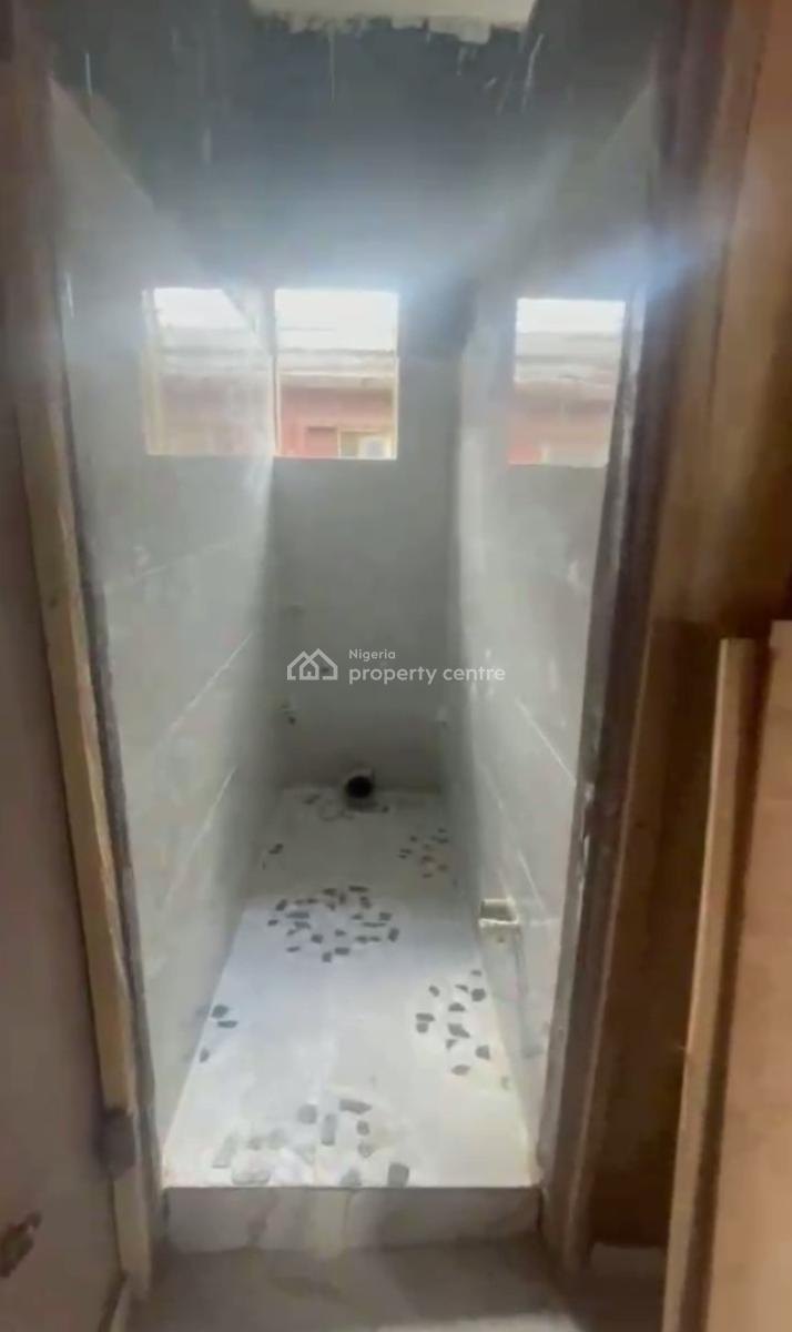 Newly Renovated Spacious 2 Bedroom Apartment, Falolu, Surulere, Lagos, Flat / Apartment for Rent