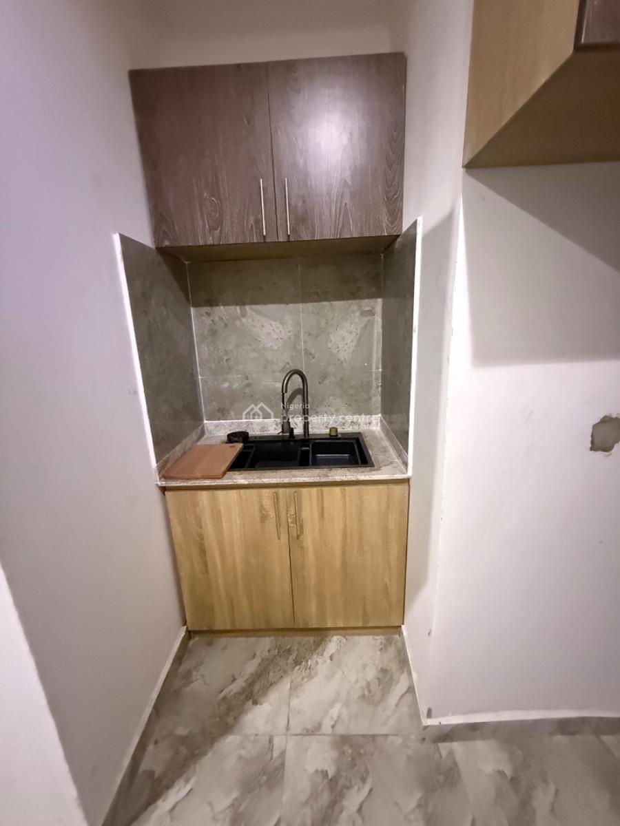 5 Bedroom Semi Detached Duplex with Swimming Pool for Distress, Royal Pine Estate, Orchid Road By Second Toll Gate, Lekki Phase 2, Lekki, Lagos, Semi-detached Duplex for Sale