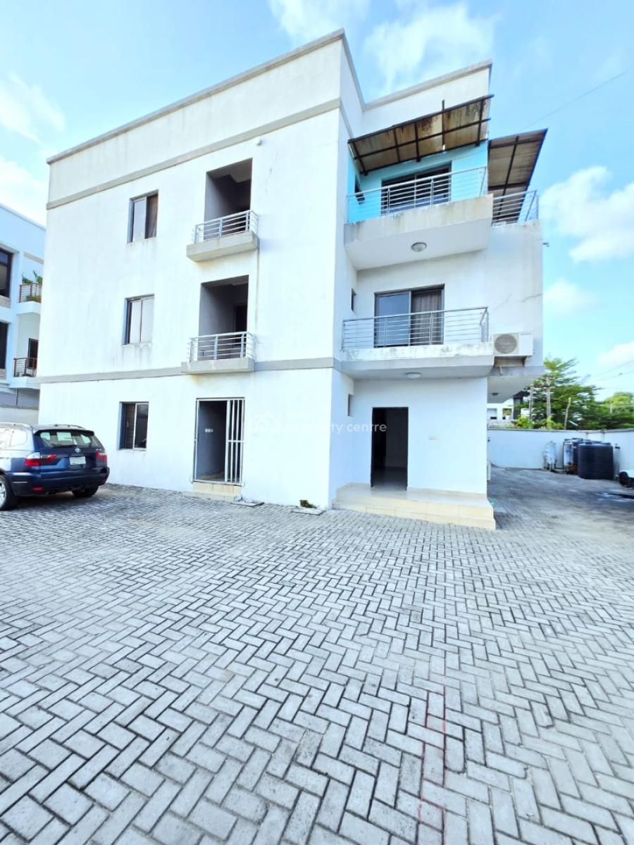 Newly Renovated 3 Bedroom Apartment, Lekki Phase 1, Lekki, Lagos, Flat / Apartment for Rent