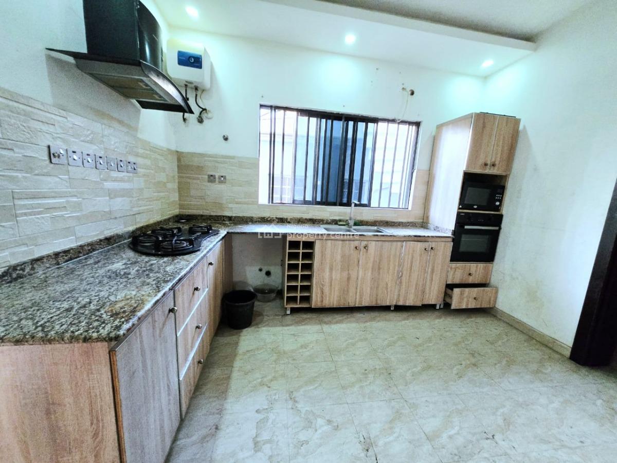 Lovely 3 Bedroom Apartment, Lekki Phase 1, Lekki, Lagos, Flat / Apartment for Rent