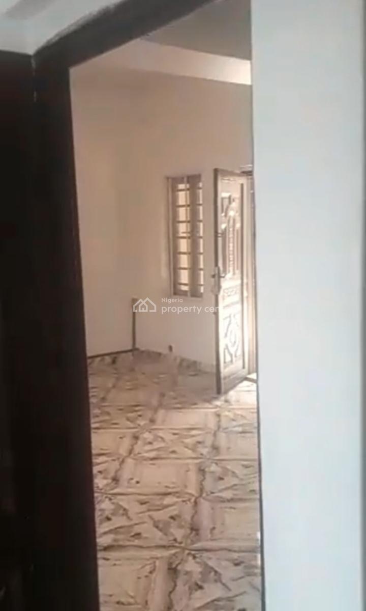 Well Maintained 2 Bedroom Apartment at Ajah { Video}, Marshy Hills Estate,akins Off Addo Road, Ajah, Lagos, Flat / Apartment for Rent