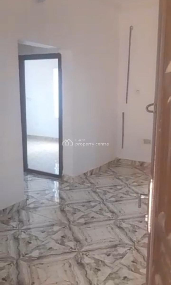 Well Maintained 2 Bedroom Apartment at Ajah { Video}, Marshy Hills Estate,akins Off Addo Road, Ajah, Lagos, Flat / Apartment for Rent