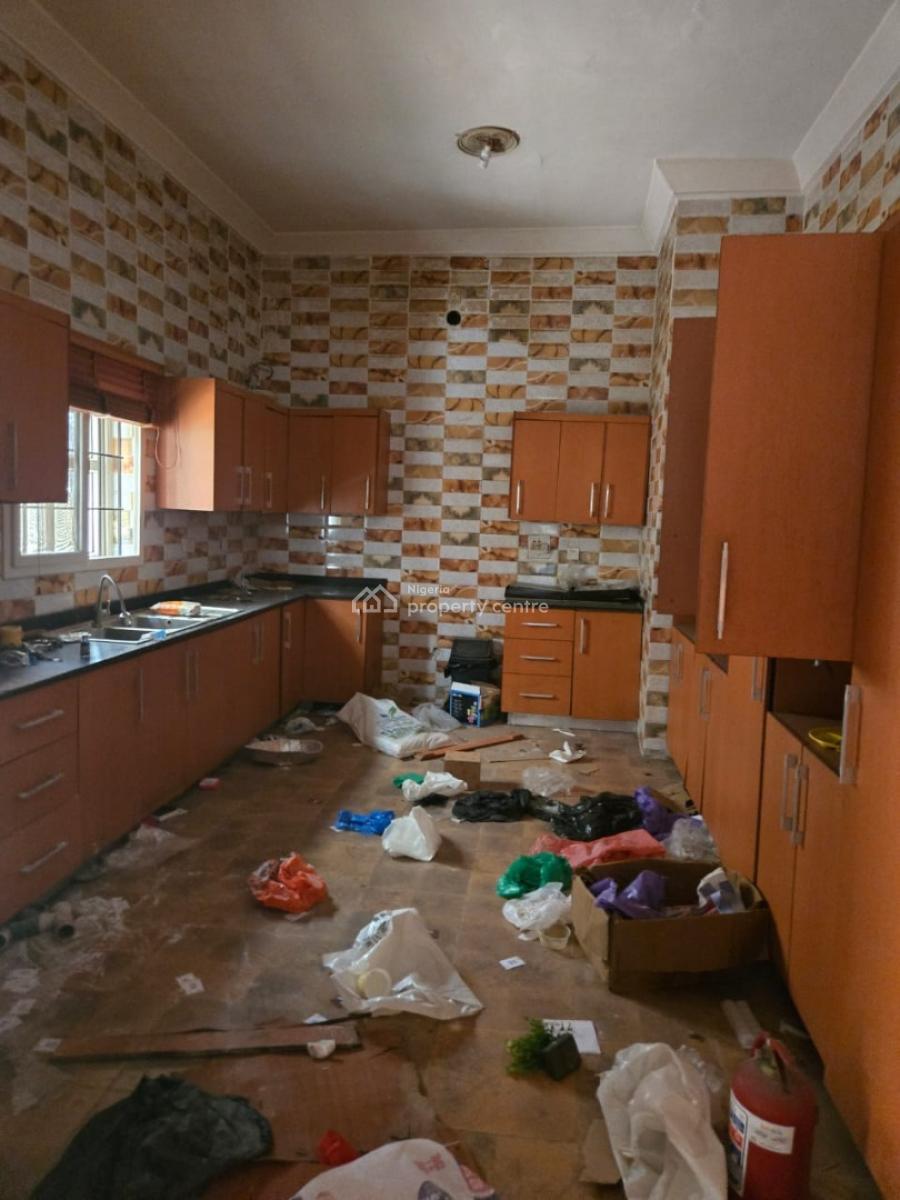 Massive Commercial 5 Bedroom Detached House with 2 Room Bq, Lekki Phase 1, Lekki, Lagos, Detached Duplex for Rent