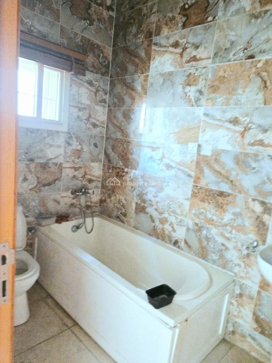 Massive Commercial 5 Bedroom Detached House with 2 Room Bq, Lekki Phase 1, Lekki, Lagos, Detached Duplex for Rent