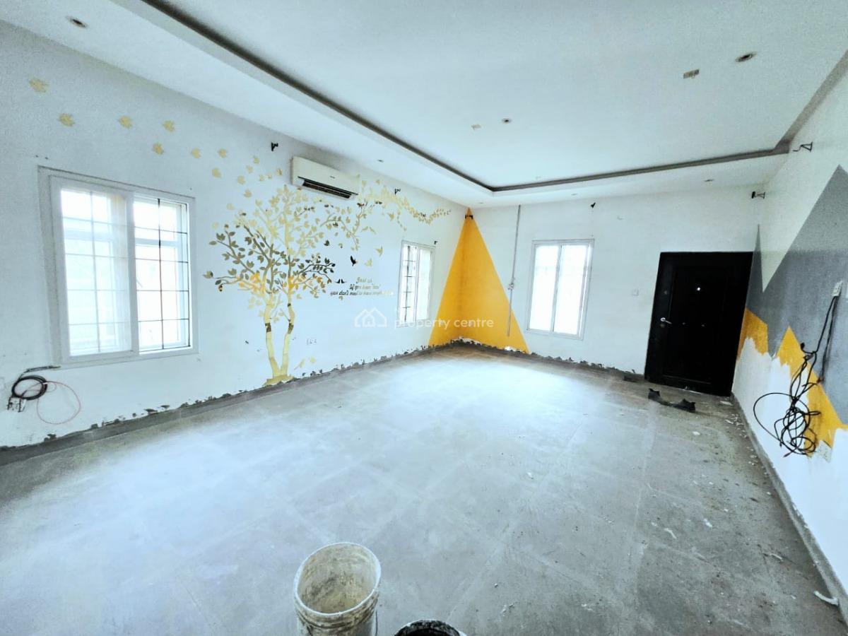 Massive Commercial 5 Bedroom Detached House with 2 Room Bq, Lekki Phase 1, Lekki, Lagos, Detached Duplex for Rent