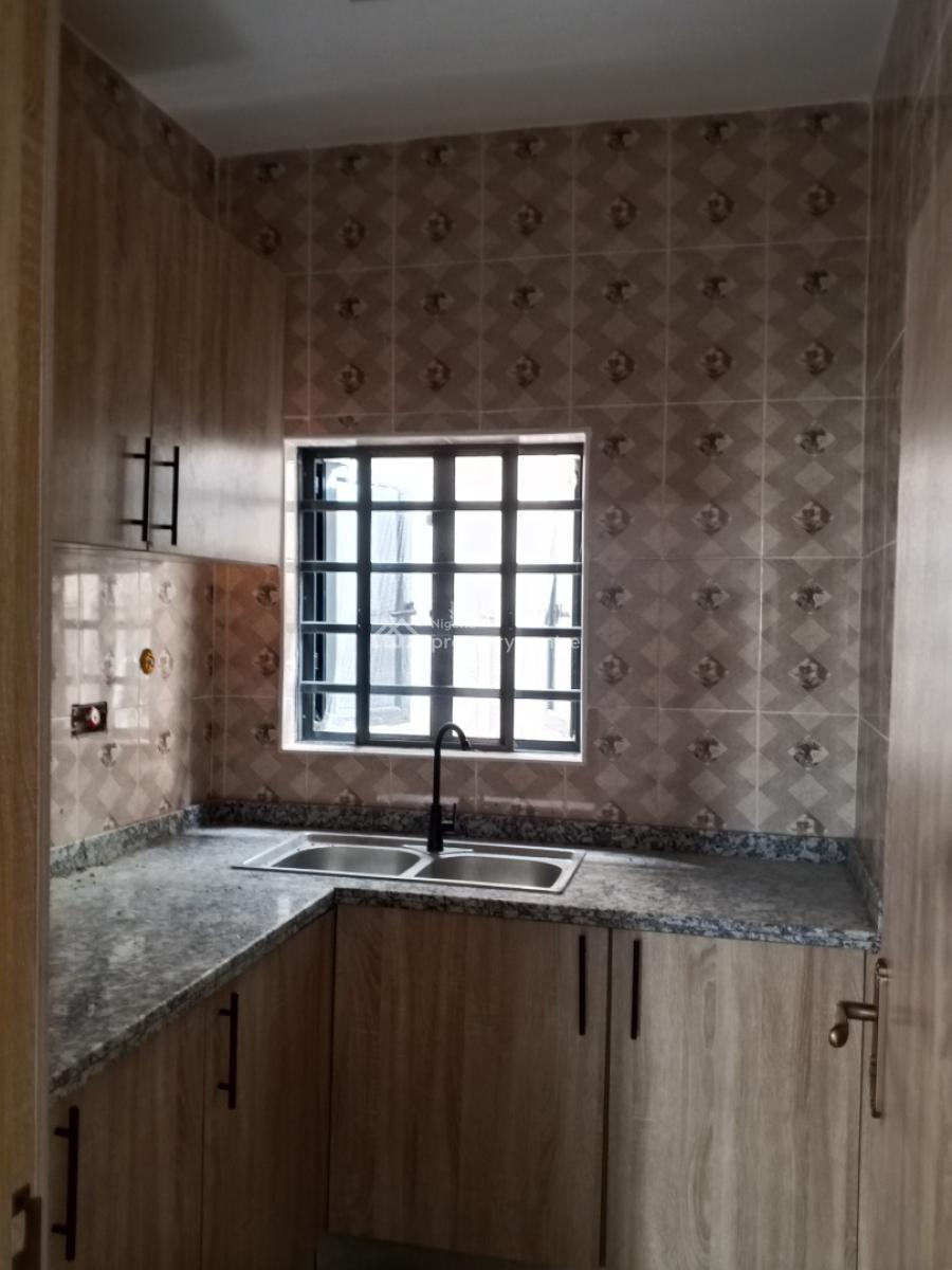 Luxury Newly Built 2 Bedroom, I.k.j Bus Stop Bucknor Estate, Isolo, Lagos, Flat / Apartment for Rent