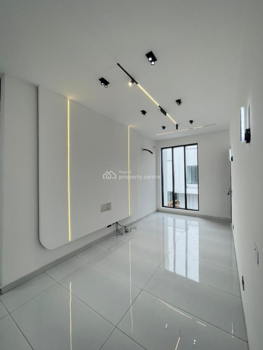 Experience Premium Living with This Luxury 5-bedroom Fully Detached, Chevron, Lekki, Lagos, Detached Duplex for Sale