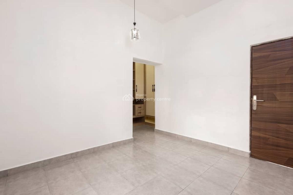 Standard 3 Bedroom Apartment with Bq, Mpape, Maitama Extension, Maitama 2, Maitama District, Abuja, Block of Flats for Sale