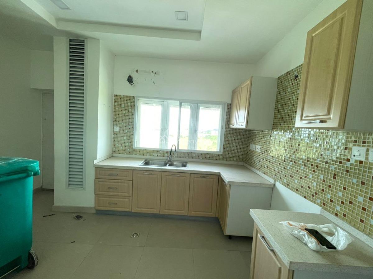 Spacious 3-bedroom Apartment, Sangotedo, Ajah, Lagos, Flat / Apartment for Sale