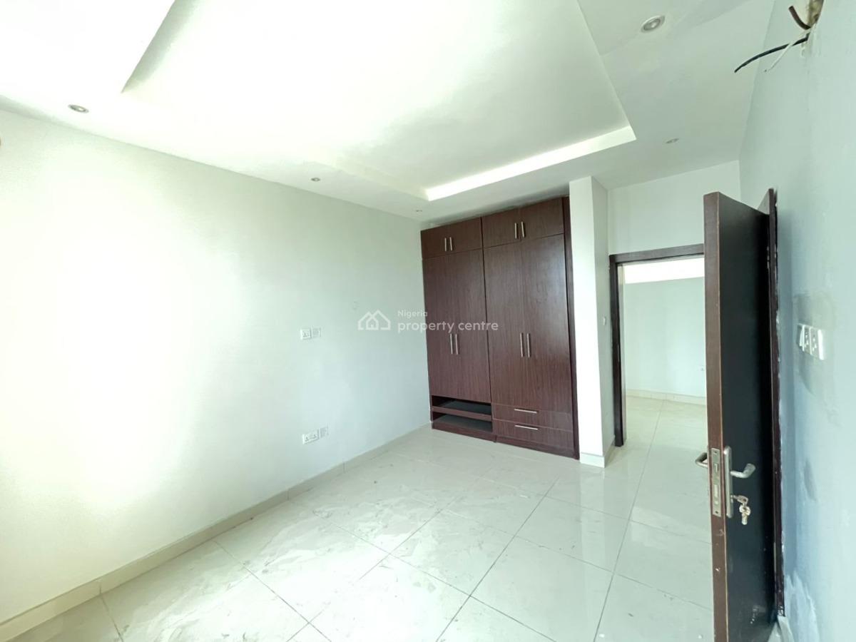 Spacious 3-bedroom Apartment, Sangotedo, Ajah, Lagos, Flat / Apartment for Sale