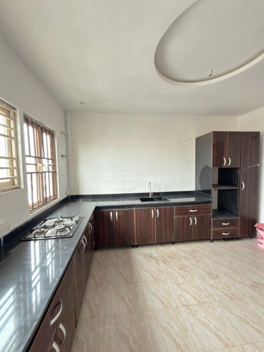 Brand New Lovely Spacious 2 Bedroom Penthouse, Lekki Phase 1, Lekki Phase 1, Lekki, Lagos, Flat / Apartment for Rent