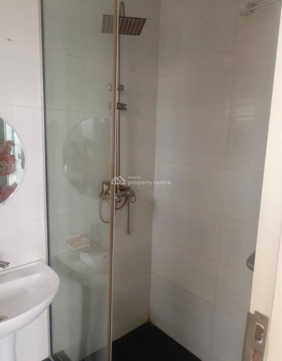 Lovely Spacious 2 Bedroom Apartment in a Secure Estate., Lekki County Ikota, Lekki, Lagos, Flat / Apartment for Rent