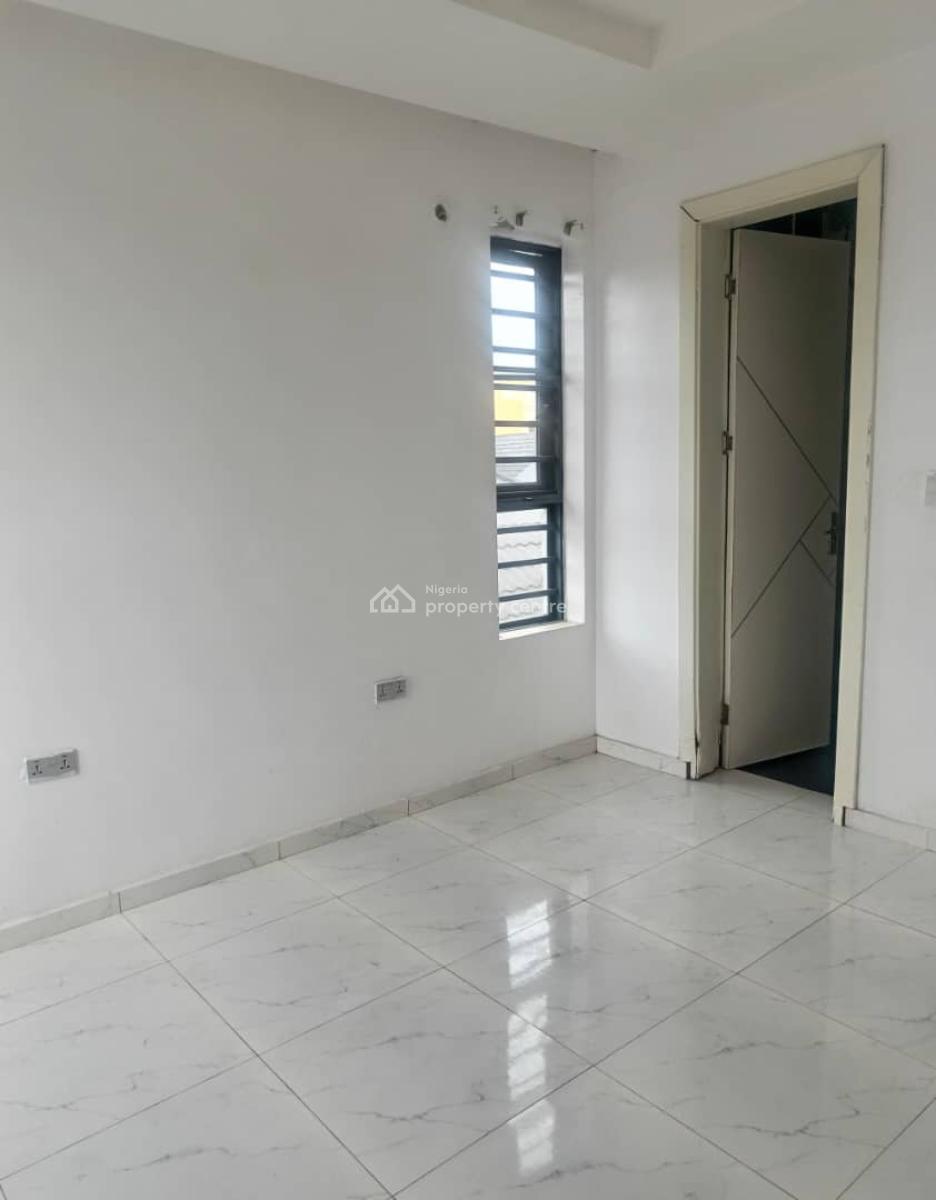 Lovely Spacious 2 Bedroom Apartment in a Secure Estate., Lekki County Ikota, Lekki, Lagos, Flat / Apartment for Rent