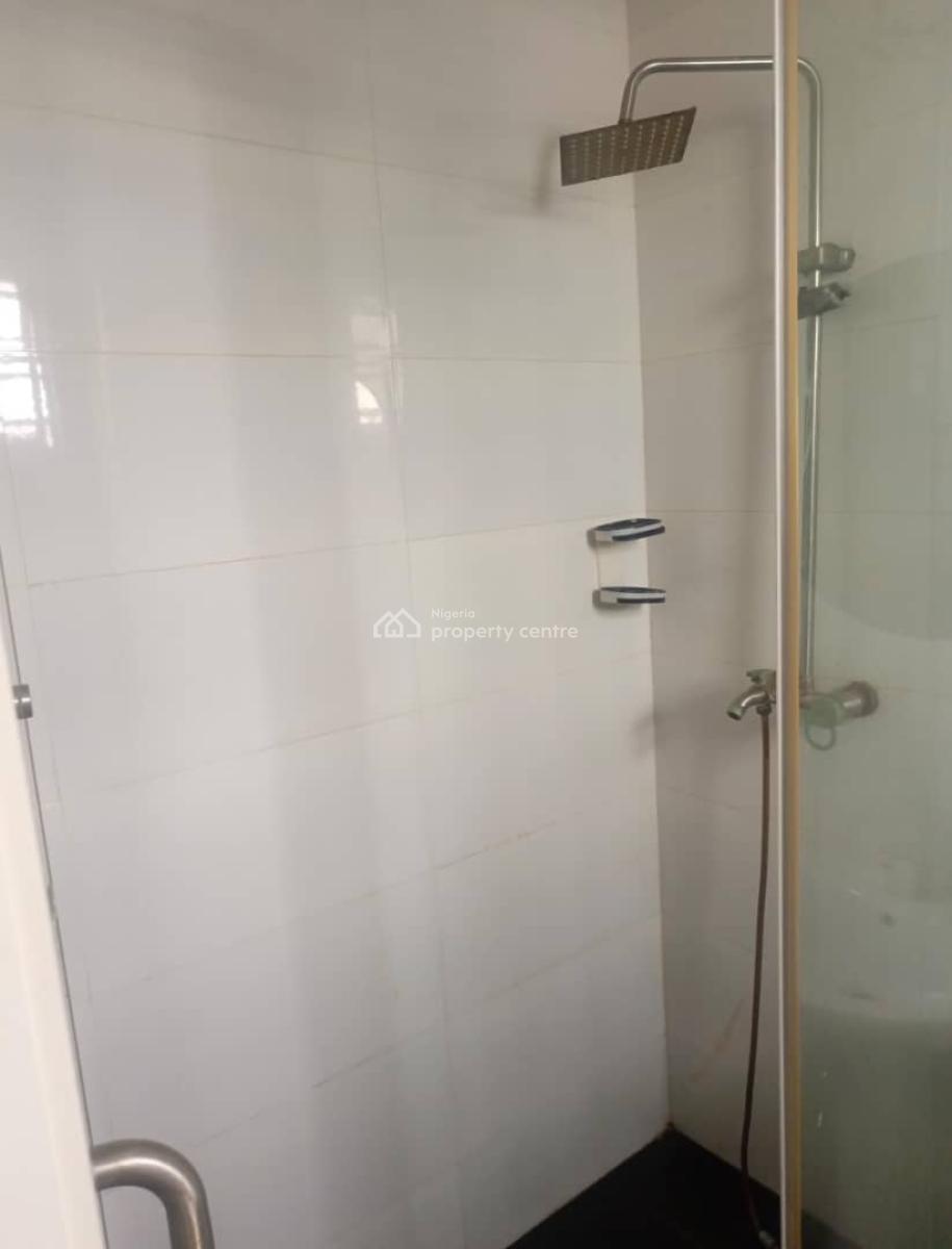 Lovely Spacious 2 Bedroom Apartment in a Secure Estate., Lekki County Ikota, Lekki, Lagos, Flat / Apartment for Rent
