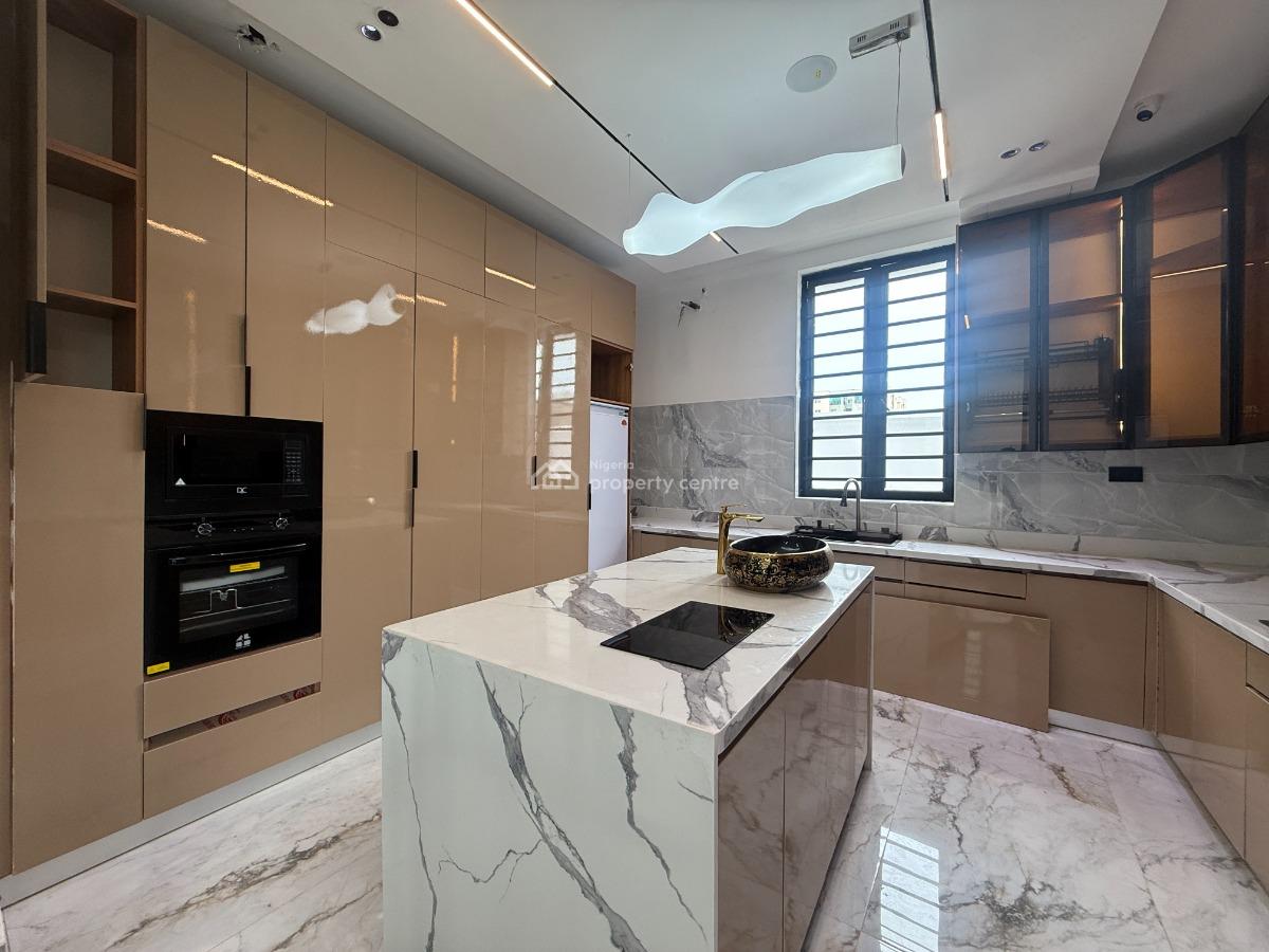 5 Bedroom Detached Available, Lekki Phase 1, Lekki, Lagos, Detached Duplex for Sale