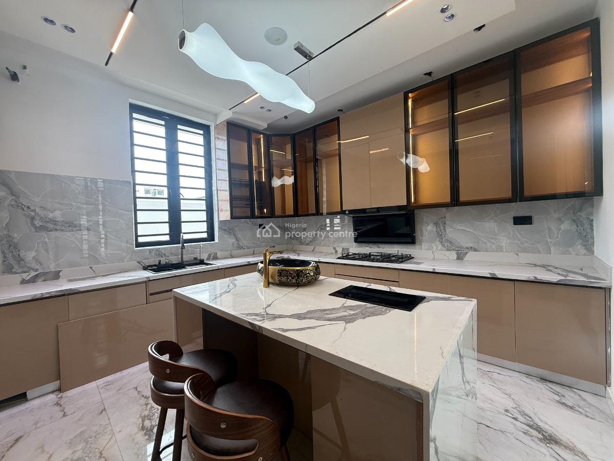 5 Bedroom Detached Available, Lekki Phase 1, Lekki, Lagos, Detached Duplex for Sale