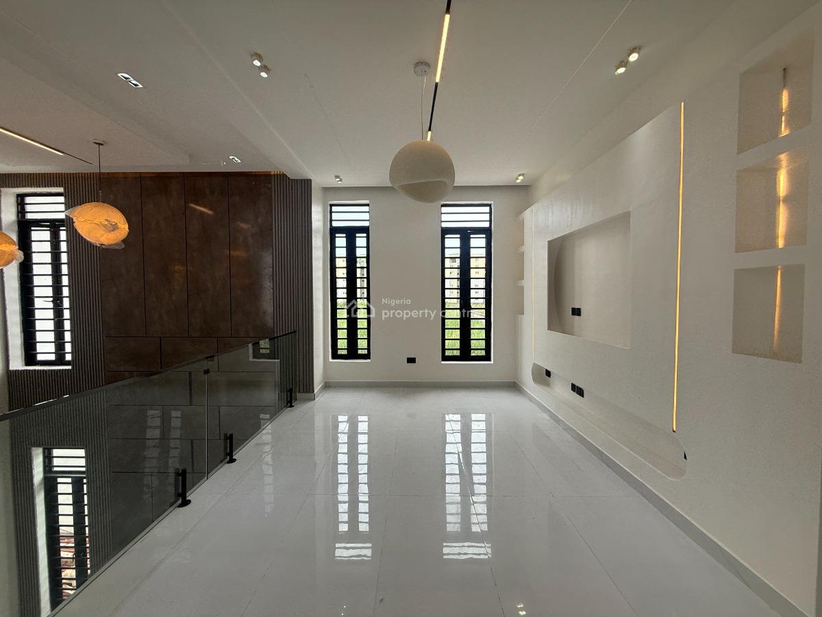 5 Bedroom Detached Available, Lekki Phase 1, Lekki, Lagos, Detached Duplex for Sale