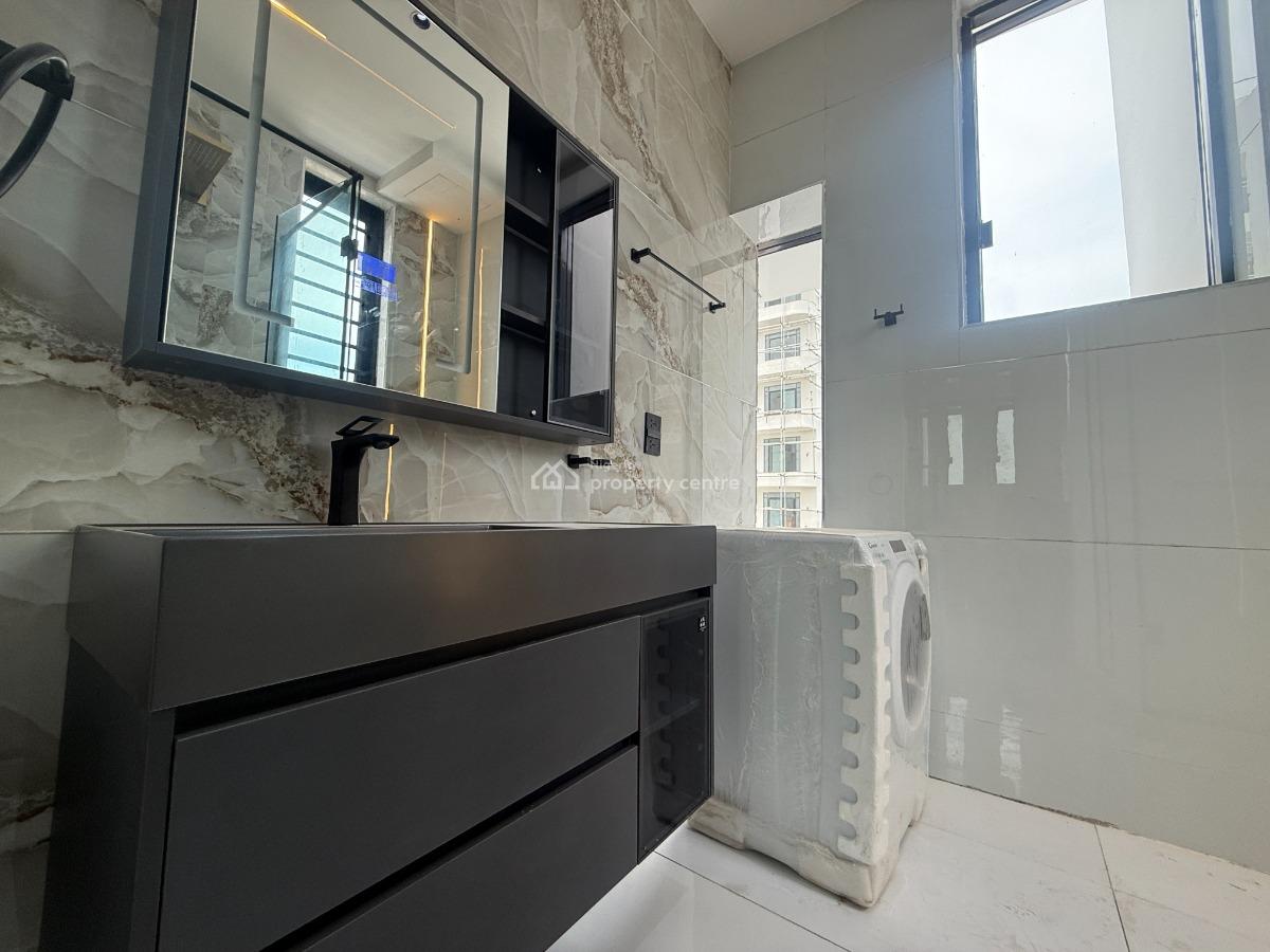 5 Bedroom Detached Available, Lekki Phase 1, Lekki, Lagos, Detached Duplex for Sale