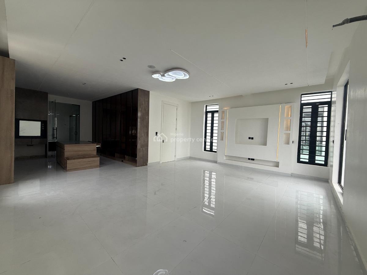 5 Bedroom Detached Available, Lekki Phase 1, Lekki, Lagos, Detached Duplex for Sale