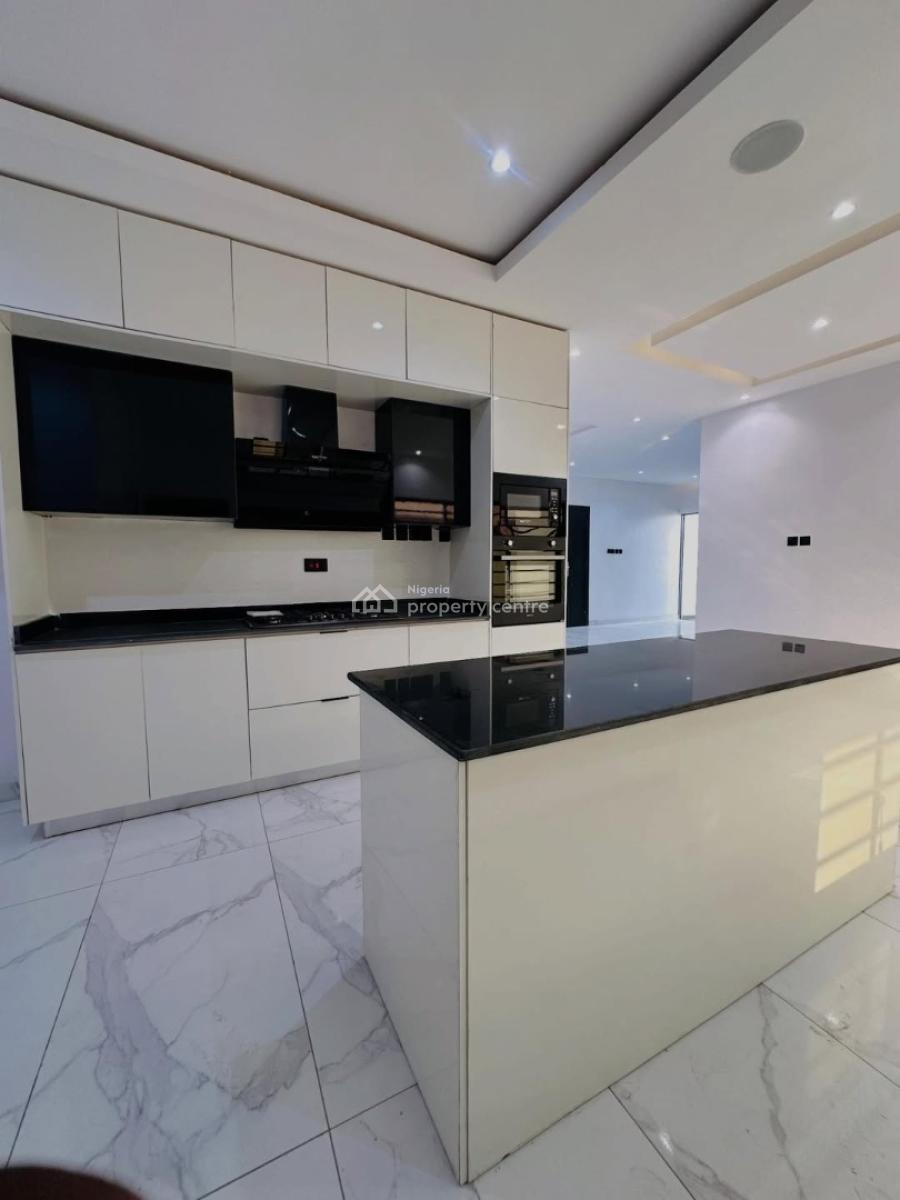 Neatly Built 3 Bedrooms Apartment with Elevator, Lekki Phase One, Lekki Phase 1, Lekki, Lagos, Flat / Apartment for Rent