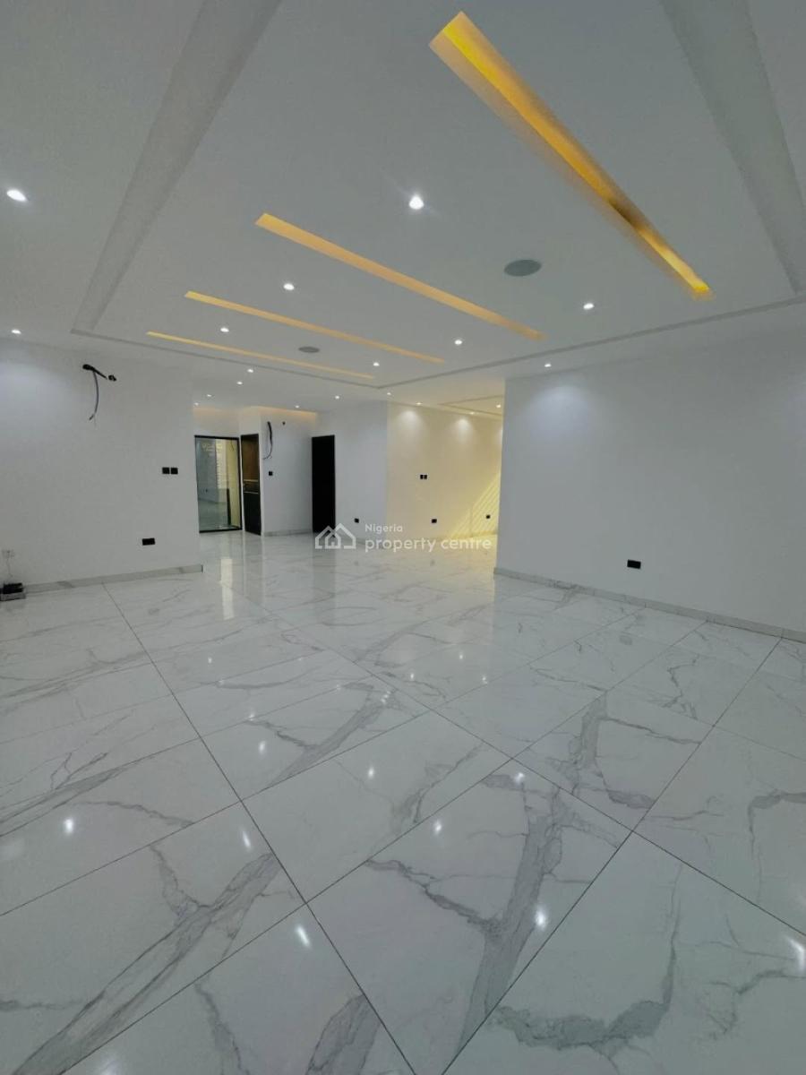 Neatly Built 3 Bedrooms Apartment with Elevator, Lekki Phase One, Lekki Phase 1, Lekki, Lagos, Flat / Apartment for Rent