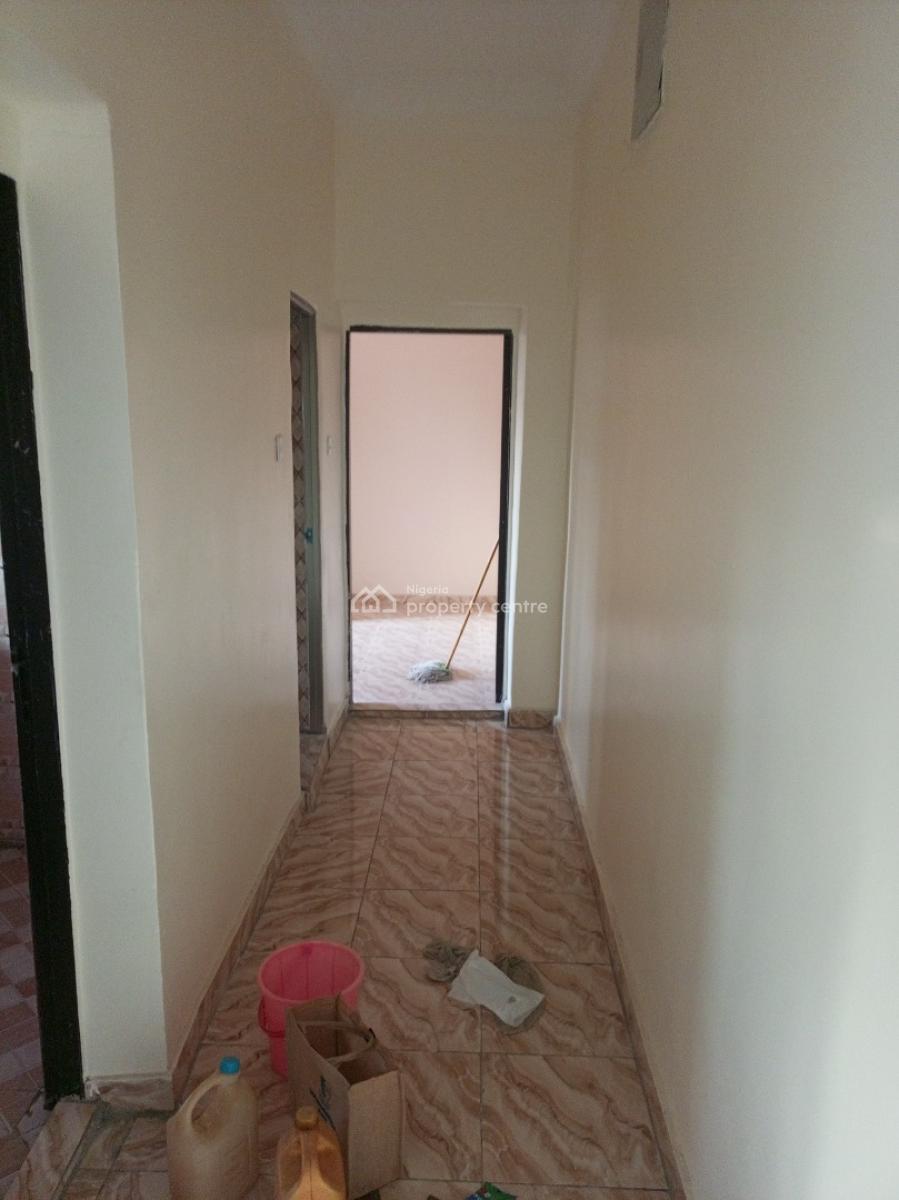 Excellent Luxury 2bedroom, Millionaire Hangout, Magboro, Ogun, Flat / Apartment for Rent