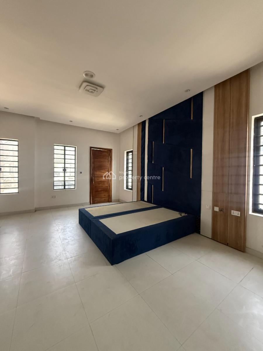 4 Bedroom Semi-detached Available, Lekki Phase 2, Lekki, Lagos, Semi-detached Duplex for Sale