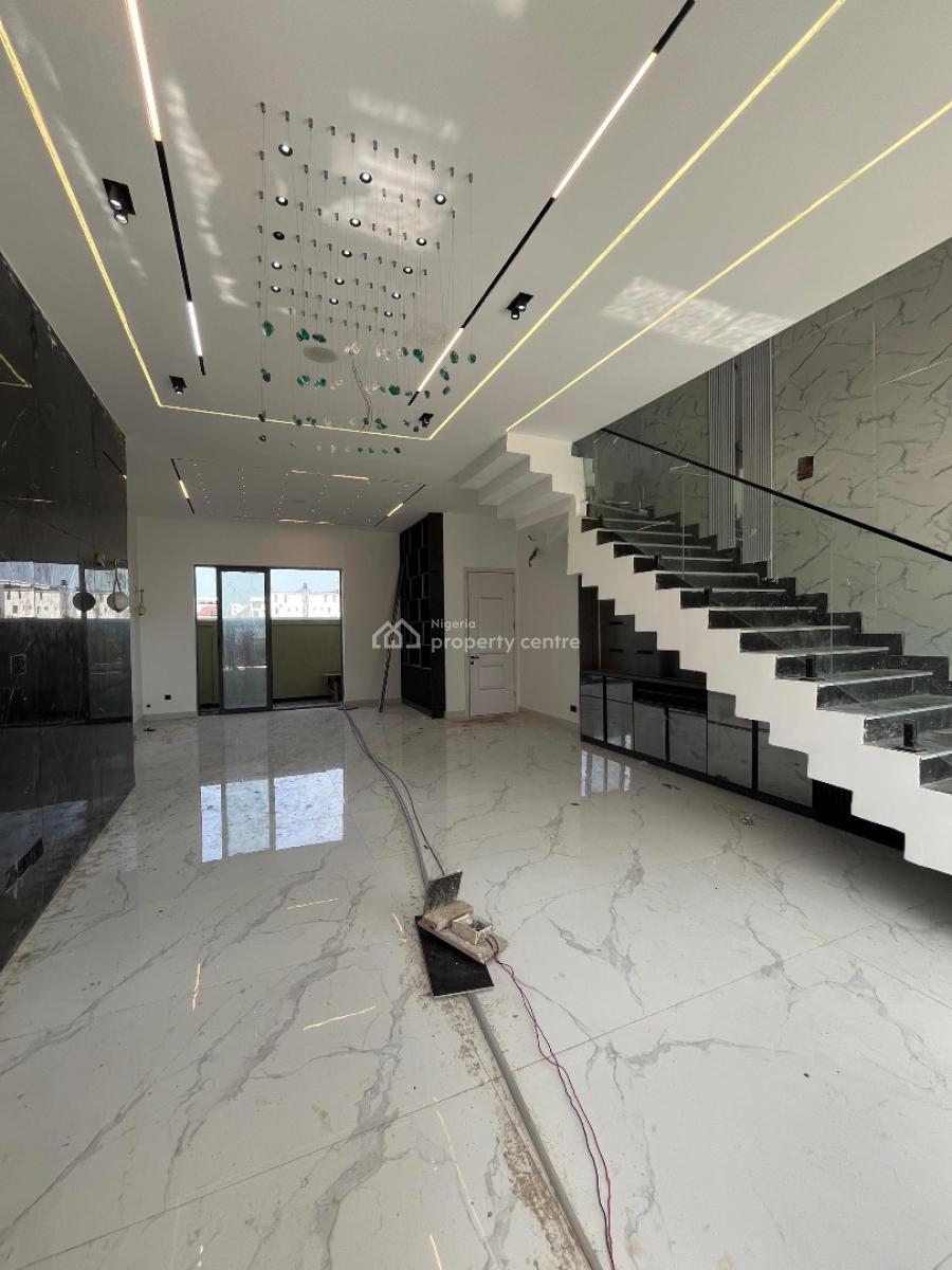 5 Bedroom Semi Detached with Bq, Lekki Phase 1, Lekki, Lagos, Semi-detached Duplex for Sale