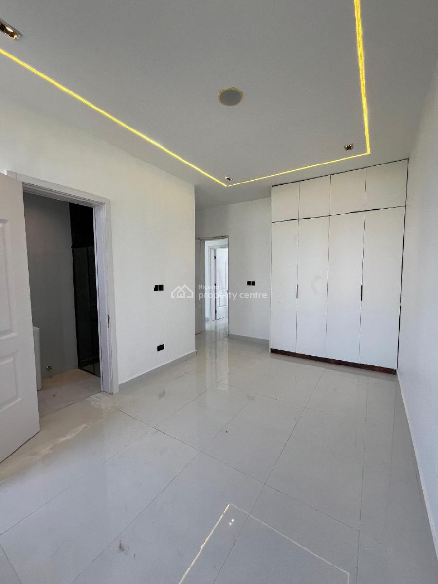 5 Bedroom Semi Detached with Bq, Lekki Phase 1, Lekki, Lagos, Semi-detached Duplex for Sale