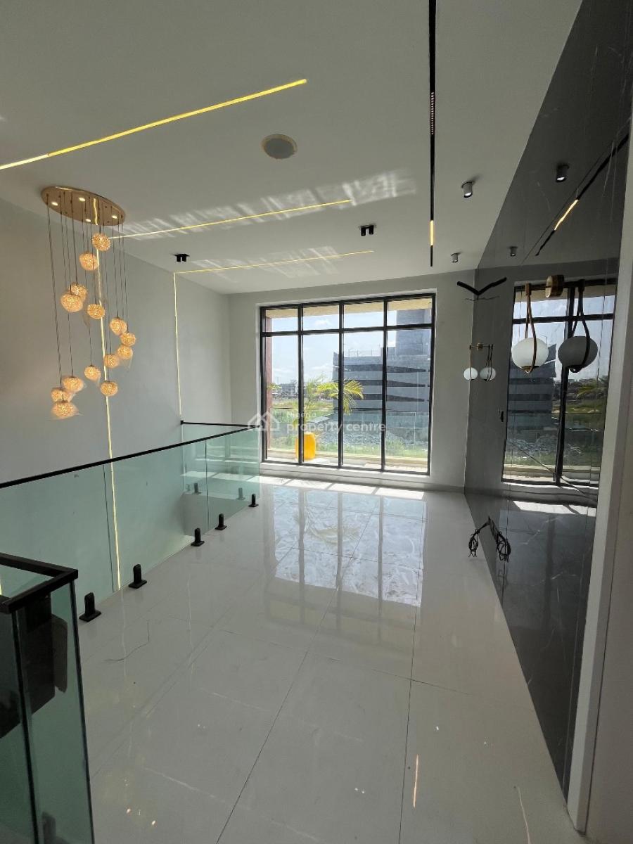 5 Bedroom Semi Detached with Bq, Lekki Phase 1, Lekki, Lagos, Semi-detached Duplex for Sale