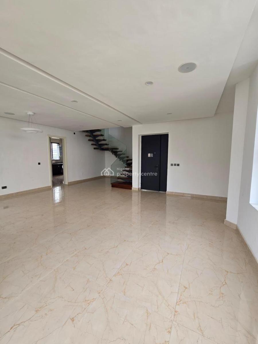 Beautiful 4 Bedroom Maisonette with Boys Quarters, Lekki Phase 1, Lekki, Lagos, Block of Flats for Sale